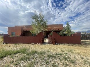 14 Cactus Flower Rd, Ranchos De Taos, NM 87557