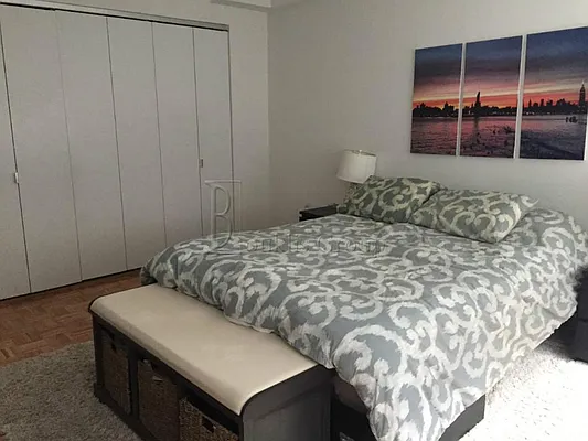 Rented by Bouklis Group | media 4