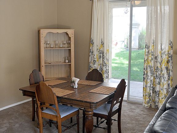 5th image of 272 Fieldstone Way APT A
