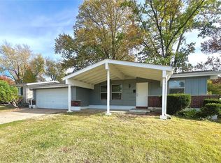 11160 Landseer Dr, Saint Louis, MO 63136