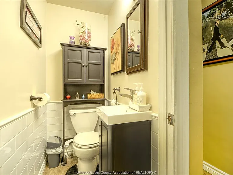 1585 Alexis Rd #UPPER — Photo 15