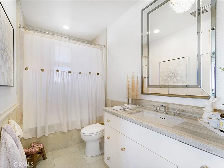 875 Avenida Salvador — Photo 25