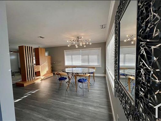 3rd image of 1607 Winkler Ave