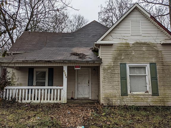 3rd image of 2322 Jefferson Ave