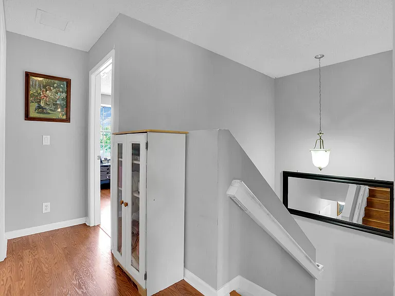 3331 Commodore Ct — Photo 16