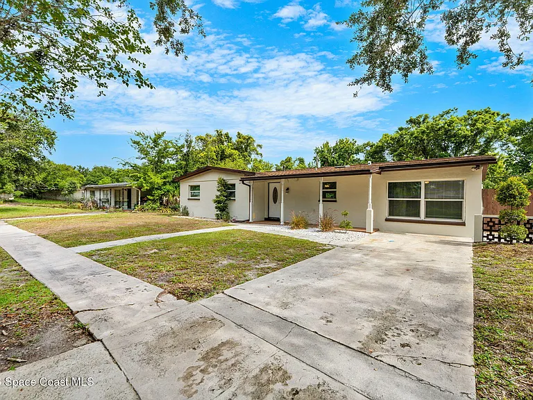 2426 Clemson Dr — Photo 34