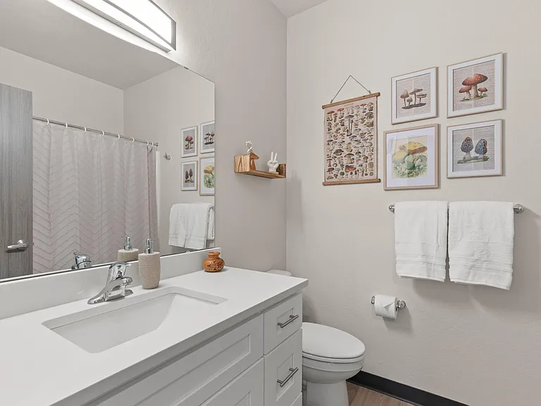 1911 W Boone Ave #2 — Photo 16