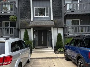 4750 Oak Point Rd UNIT 302, Lorain, OH 44053