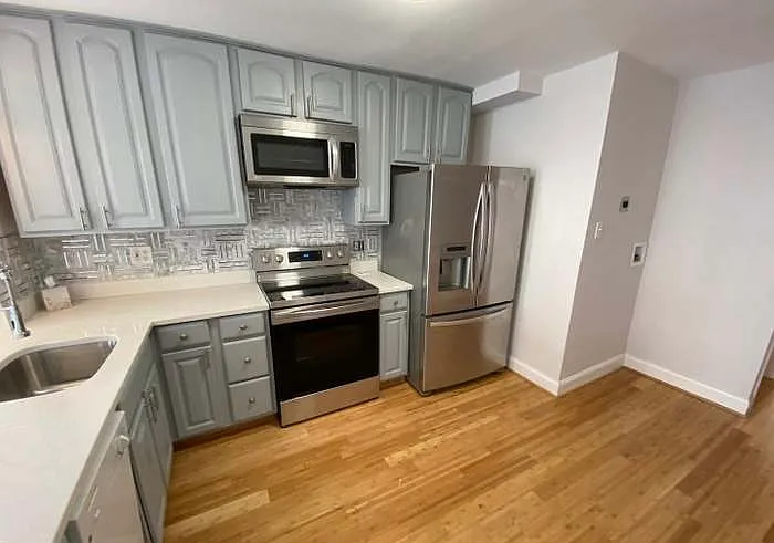 802 Mangold St — Photo 5