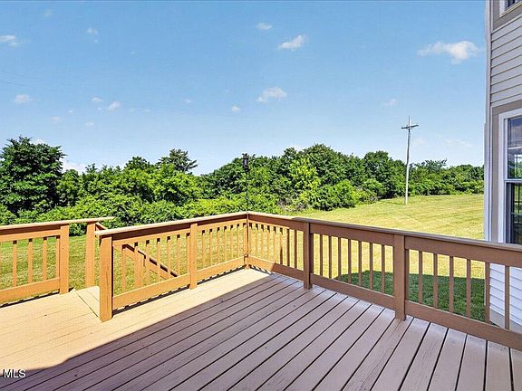 3rd image of 3 Highpointe Drive
