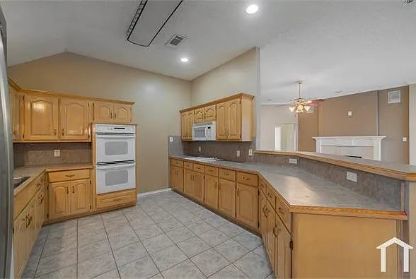 1620 Mercury Pl — Photo 18