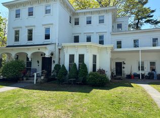 228 Andover St APT 4, Andover, MA 01810