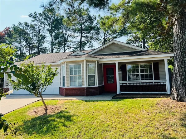 3119 W Essex Dr, Fayetteville, AR 72704