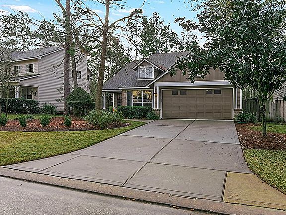 Double wide driveway!