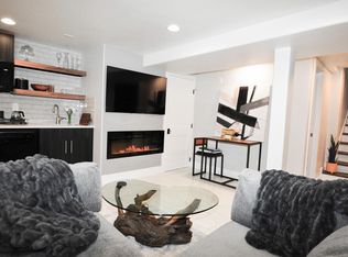 404 W Cheyenne Rd, Colorado Springs, CO 80905