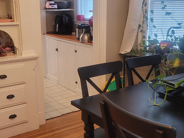 31 Amaranth Ave #1 — Photo 2