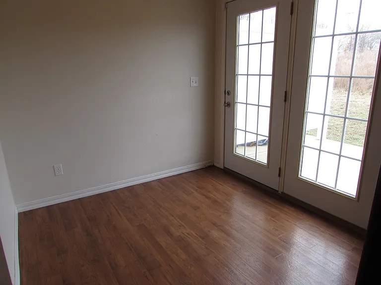 107 Andrews Dr — Photo 17