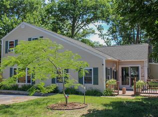 719 Warren Ave, Swansea, MA 02777