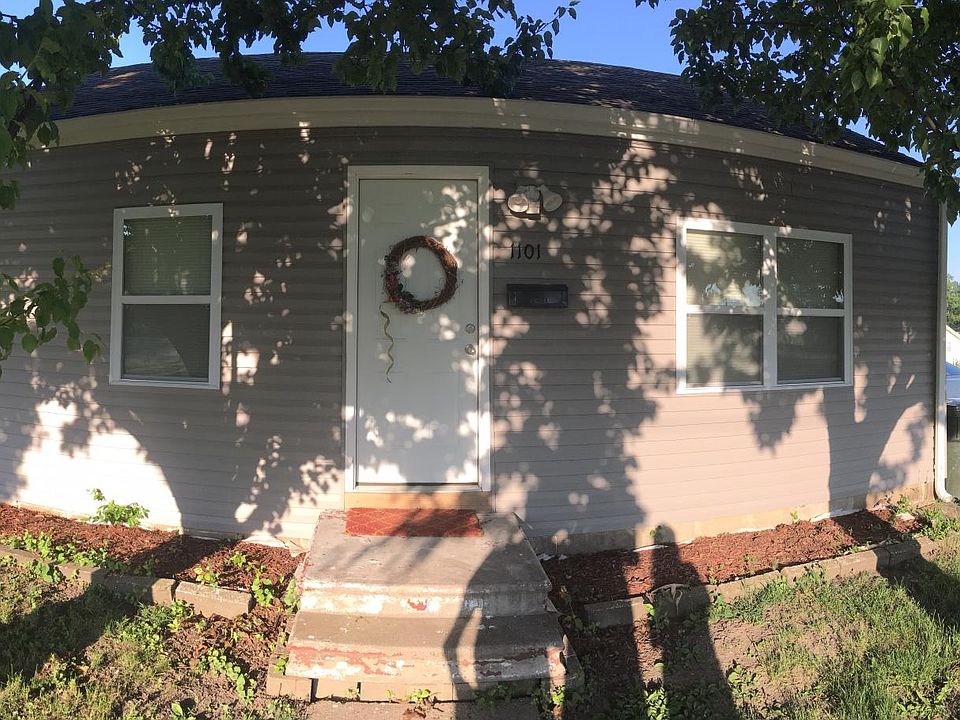 Front of house (from street)