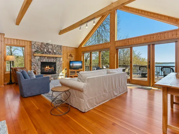 30033 Briorwood Rd, Paynesville, MN 56362