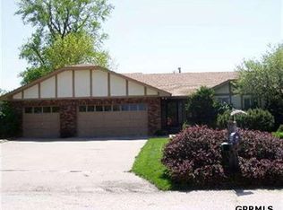 82 Ginger Woods Rd, Valley, NE 68064