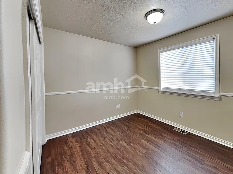 163 Crystal Bay Dr — Photo 17
