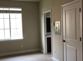 1352 Gordon Ln, Santa Rosa, CA 95404