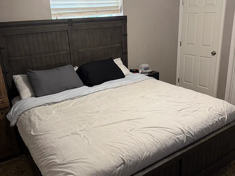 4318 Golden Leaf Cir — Photo 24