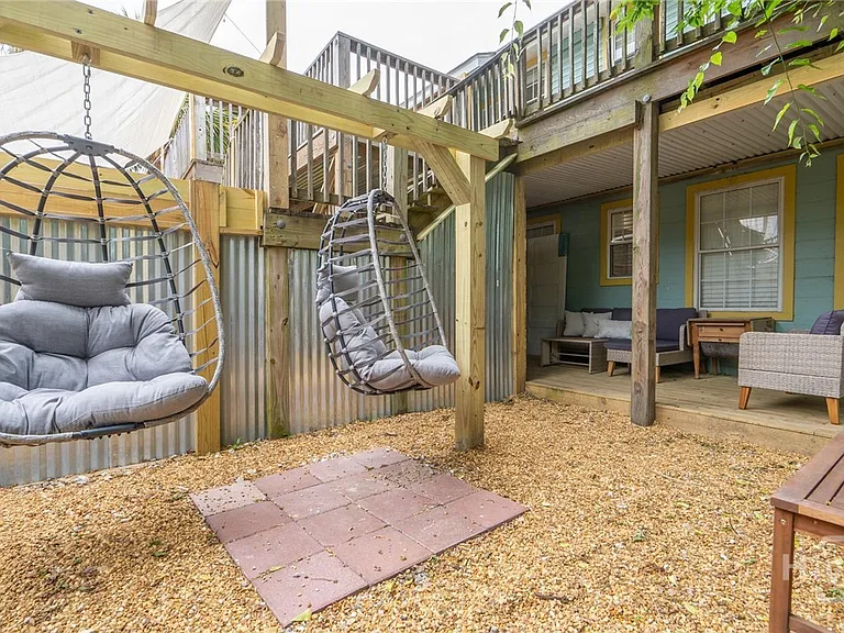 1413 2nd Ave #4 — Photo 32