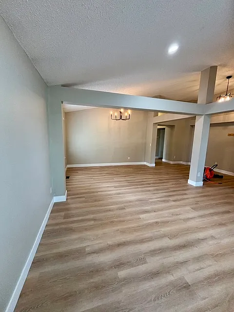 3 bed, 2014 sqft, $3,200 — Photo 4