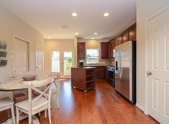 4th image of 5102 Pinemont Pl