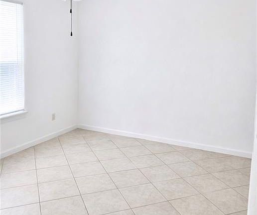 2nd image of 16 Westpark Ct