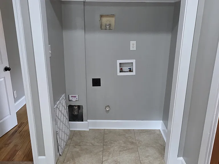 204 Maywood Ave — Photo 8