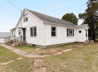 5292 Simpson Rd, Rockford, IL 61102