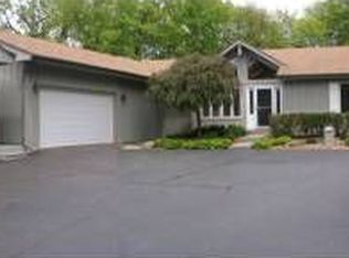 21960 W Gelden Rd, Lake Villa, IL 60046