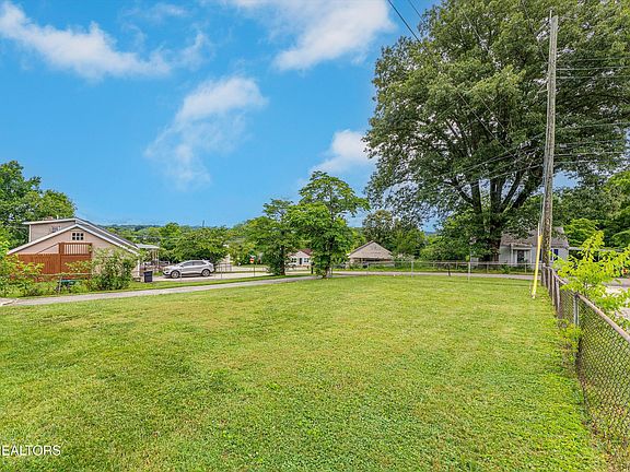 4th image of 4321 High School Rd