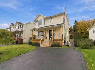 37 Madeira Cres, Halifax, NS B2W 6G7