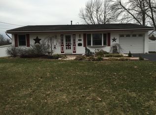 34 Constable Rd, Kendall Park, NJ 08824