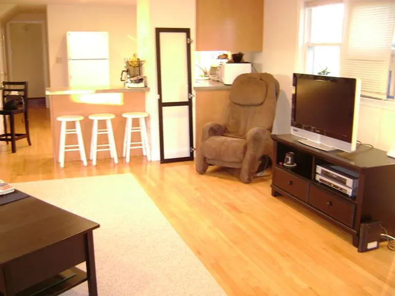 Hillcrest Cir — Photo 8