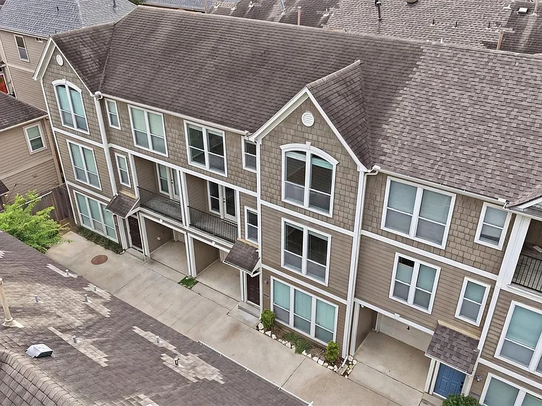 1507 Sutton St — Photo 26