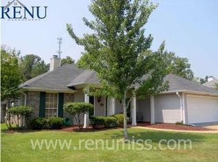 208 Oak Brook Dr, Brandon, MS 39047