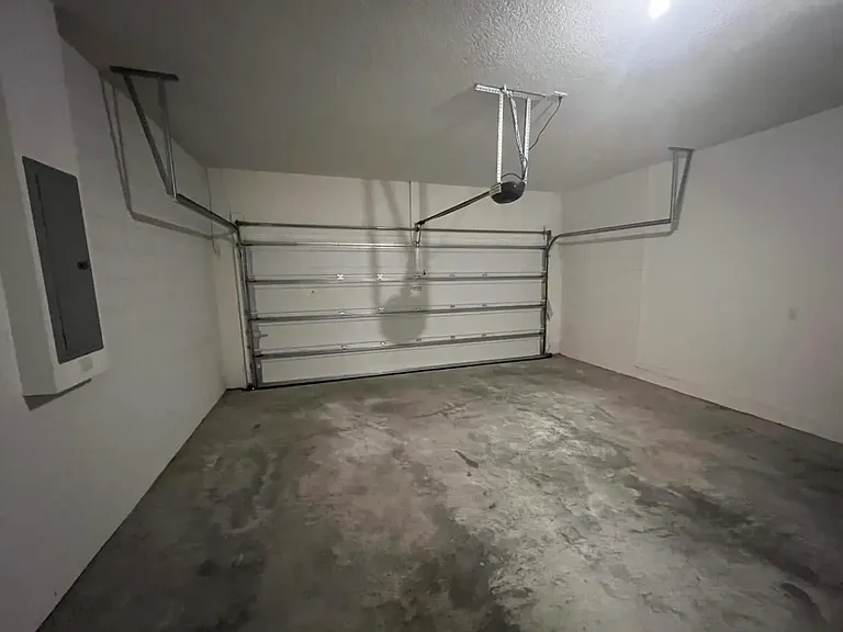 1013 Evans Loop — Photo 11