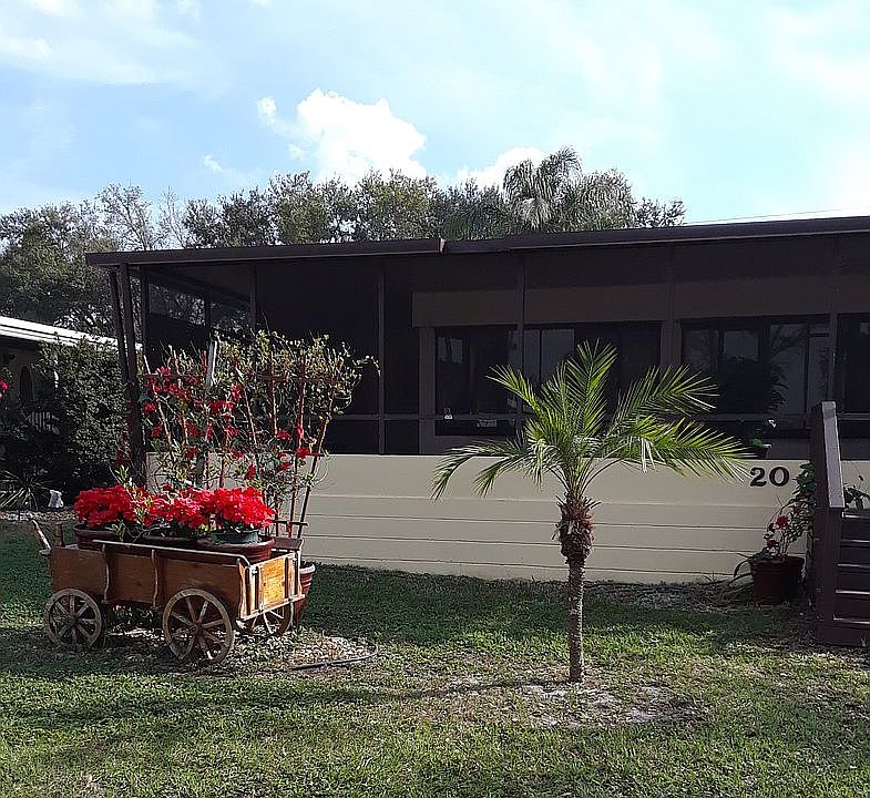 1st image of 20 Skyline Dr