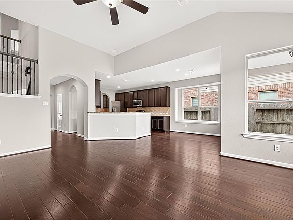 2nd image of 2527 Ormond Run