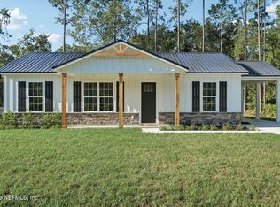541 Palmetto Bluff Rd, Palatka, FL 32177