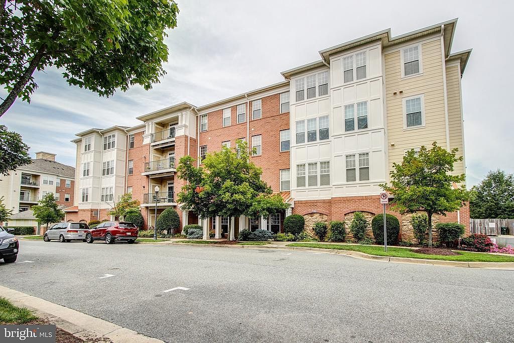 120 Chevy Chase St APT 404, Gaithersburg, MD 20878 | Zillow