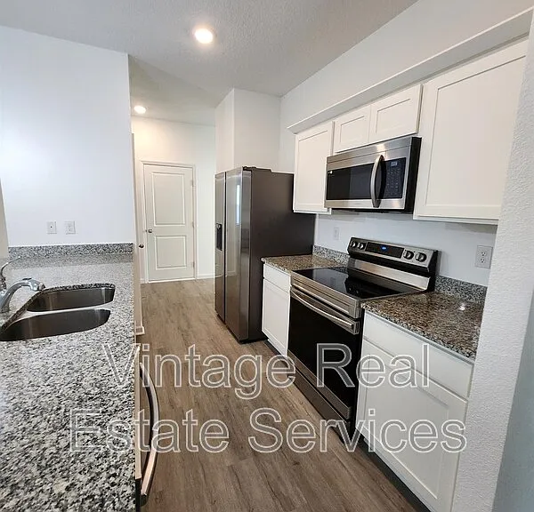 2340 Harris Hawk Ave — Photo 13