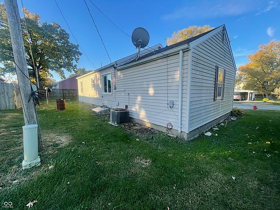 4th image of 303 Voorhees St