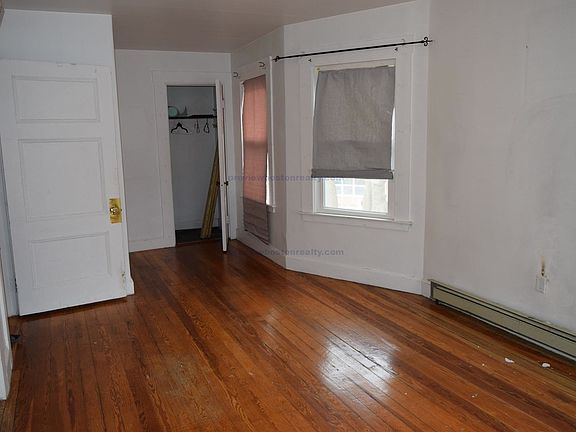3rd image of 757 Washington St #Sd2