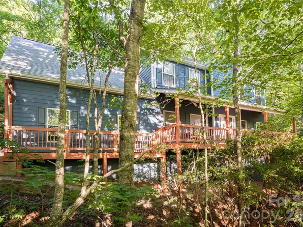7 Timber Park Dr, Black Mountain, NC 28711
